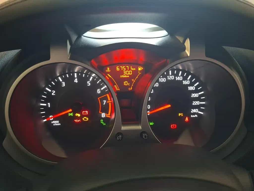 Nissan Juke 1.6 DIG-T 4x2 6MT Tekna Xenon 190PS 05/2018-photo-8