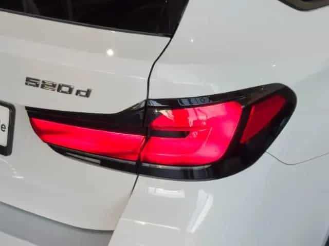 BMW 5 Series 520 d Touring M Sport HUD+Laserlicht+LenkradHZG 02/2023-photo-6