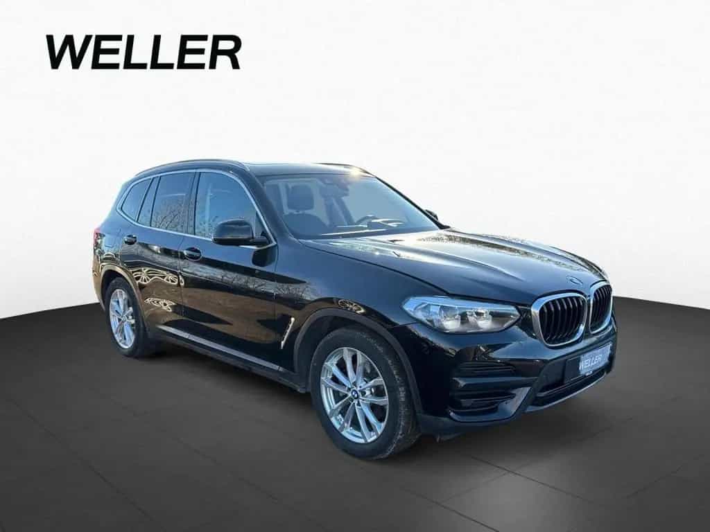 BMW X3 xDrive 20dA LivePl,LED,Pano,StHzg,Alu19,HUD 10/2020-photo-2