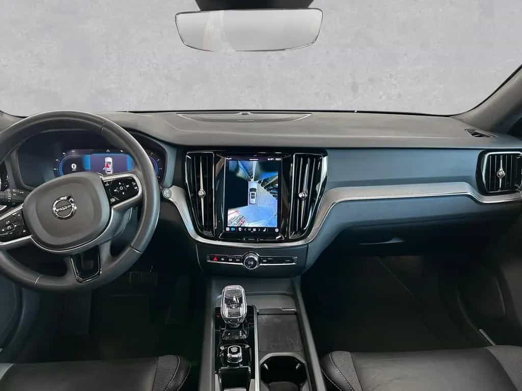 Volvo V60 B4 Diesel Plus Dark ACC/Schiebedach/360°/Sit 06/2022-photo-3