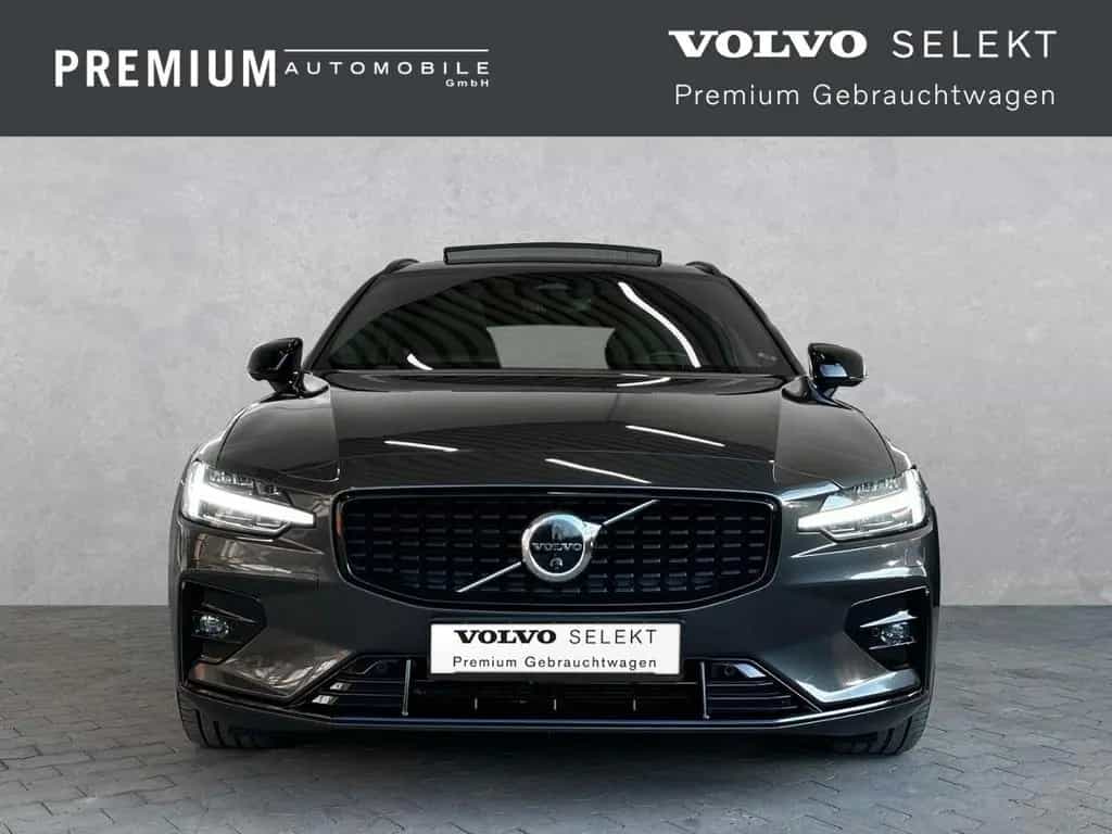 Volvo V60 B4 Diesel Plus Dark ACC/Schiebedach/360°/Sit 06/2022-photo-7