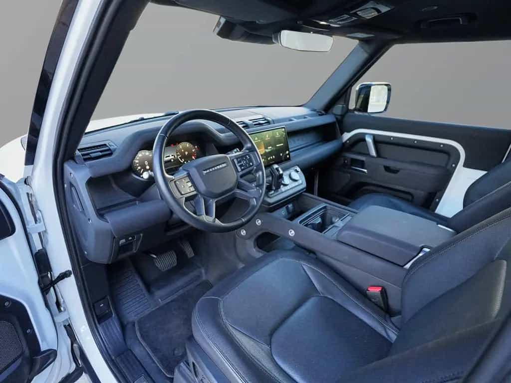 Land Rover Defender 90 X-Dynamic SE Black Pack Fuji White 07/2023-photo-13