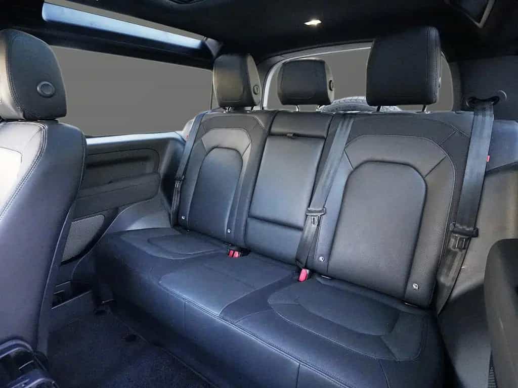 Land Rover Defender 90 X-Dynamic SE Black Pack Fuji White 07/2023-photo-20