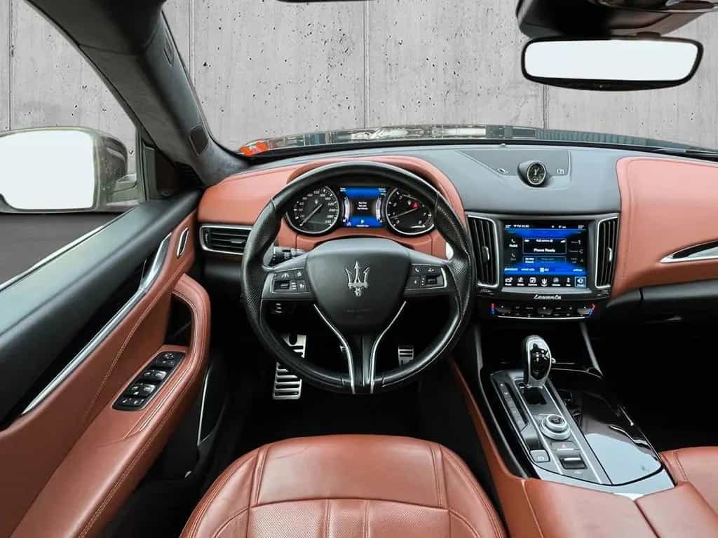 Maserati Levante S Q4 *BLACK OVER TAN* 12/2016-photo-13