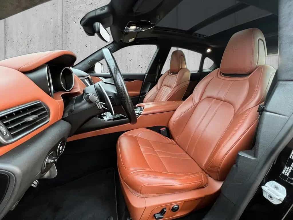 Maserati Levante S Q4 *BLACK OVER TAN* 12/2016-photo-14
