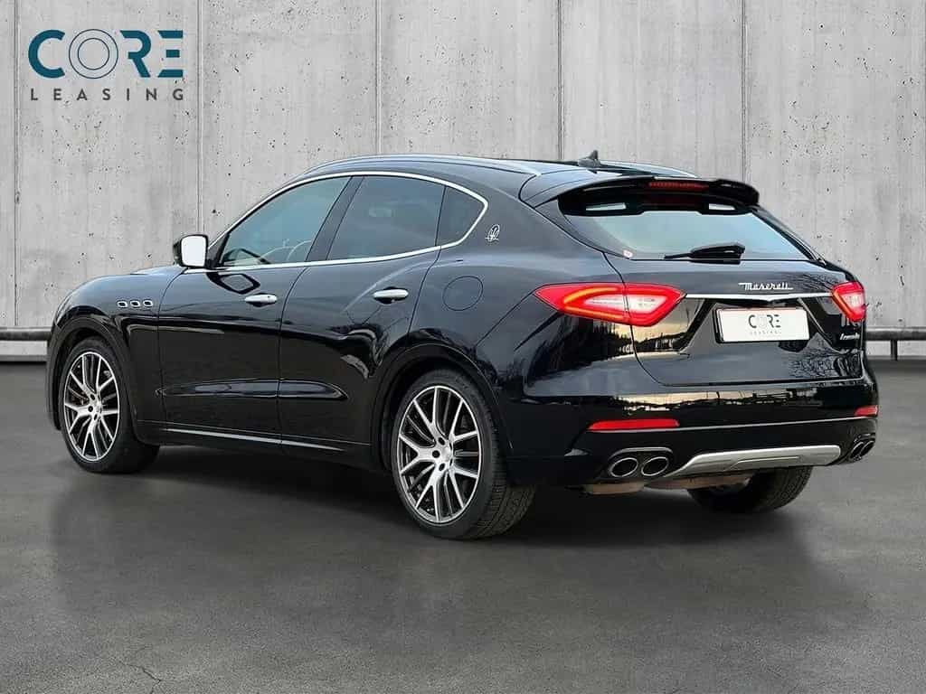 Maserati Levante S Q4 *BLACK OVER TAN* 12/2016-photo-2