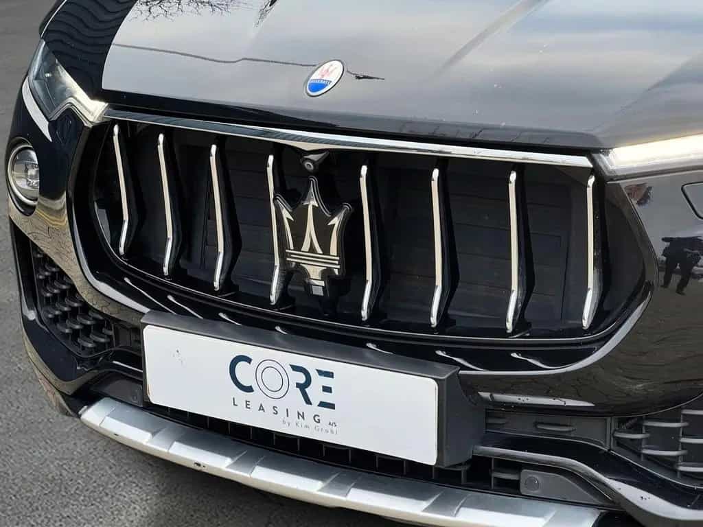 Maserati Levante S Q4 *BLACK OVER TAN* 12/2016-photo-6