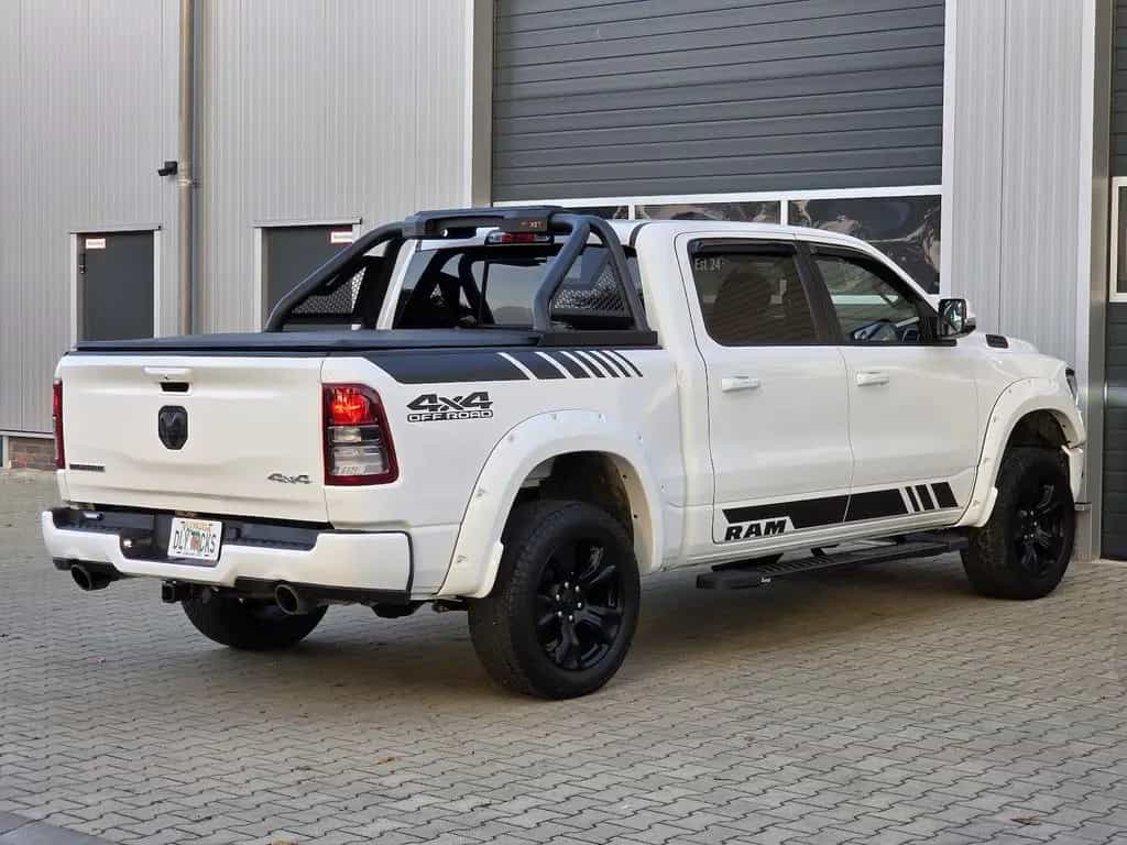 Dodge RAM 1500 5.7 4x4 Bighorn LED Kamera AHK Rollbar 05/2020-photo-9