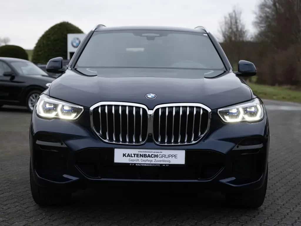 BMW X5 xDrive 40d M-Sport PANO AHK HUD 360° LASER 11/2022-photo-1