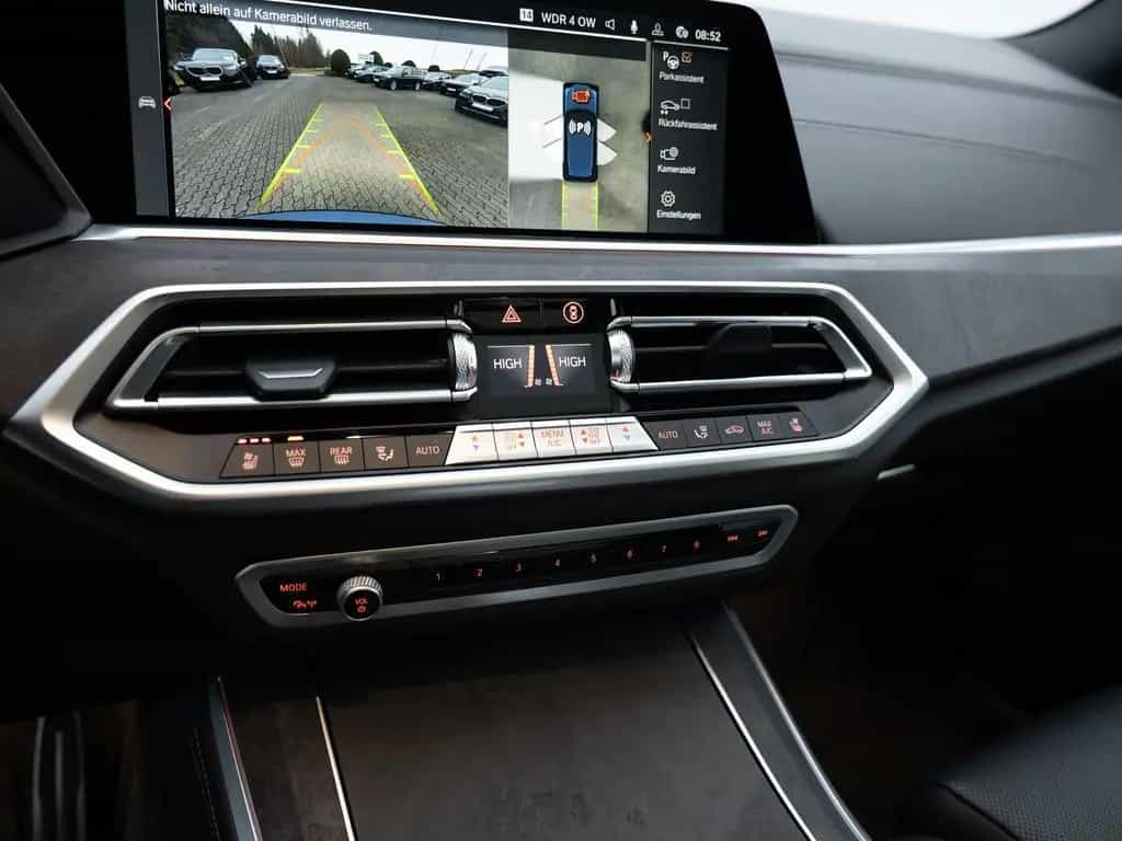 BMW X5 xDrive 40d M-Sport PANO AHK HUD 360° LASER 11/2022-photo-21