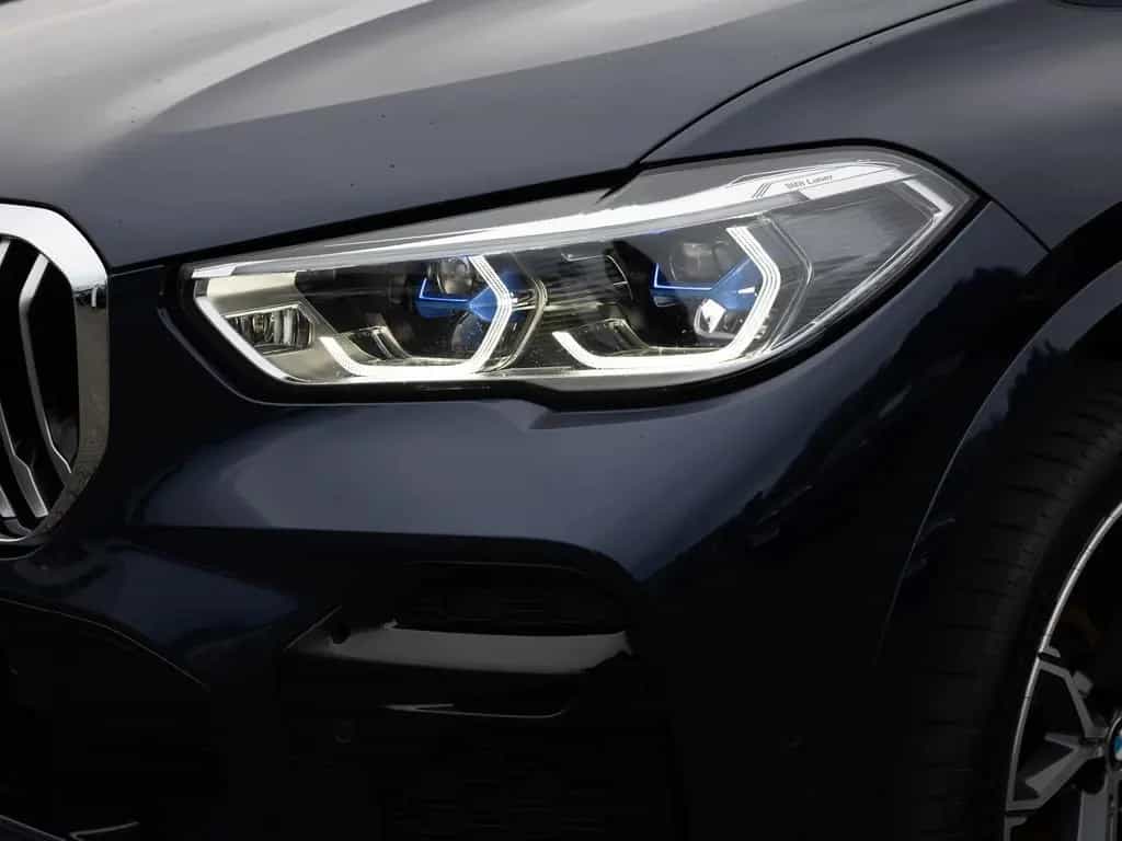 BMW X5 xDrive 40d M-Sport PANO AHK HUD 360° LASER 11/2022-photo-33