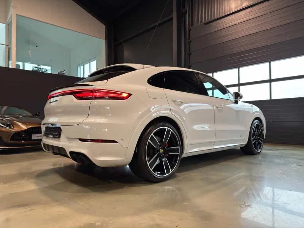 Porsche Cayenne Coupe GTS 22ZOLL/PANO/MATRIX/18-Wegesitz 10/2020-photo-39
