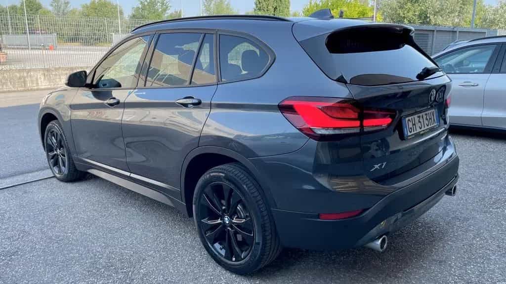 BMW X1 2.0 SDRIVE 20D ADVANTAGE 190CV - FULL LED 11/2021-photo-5