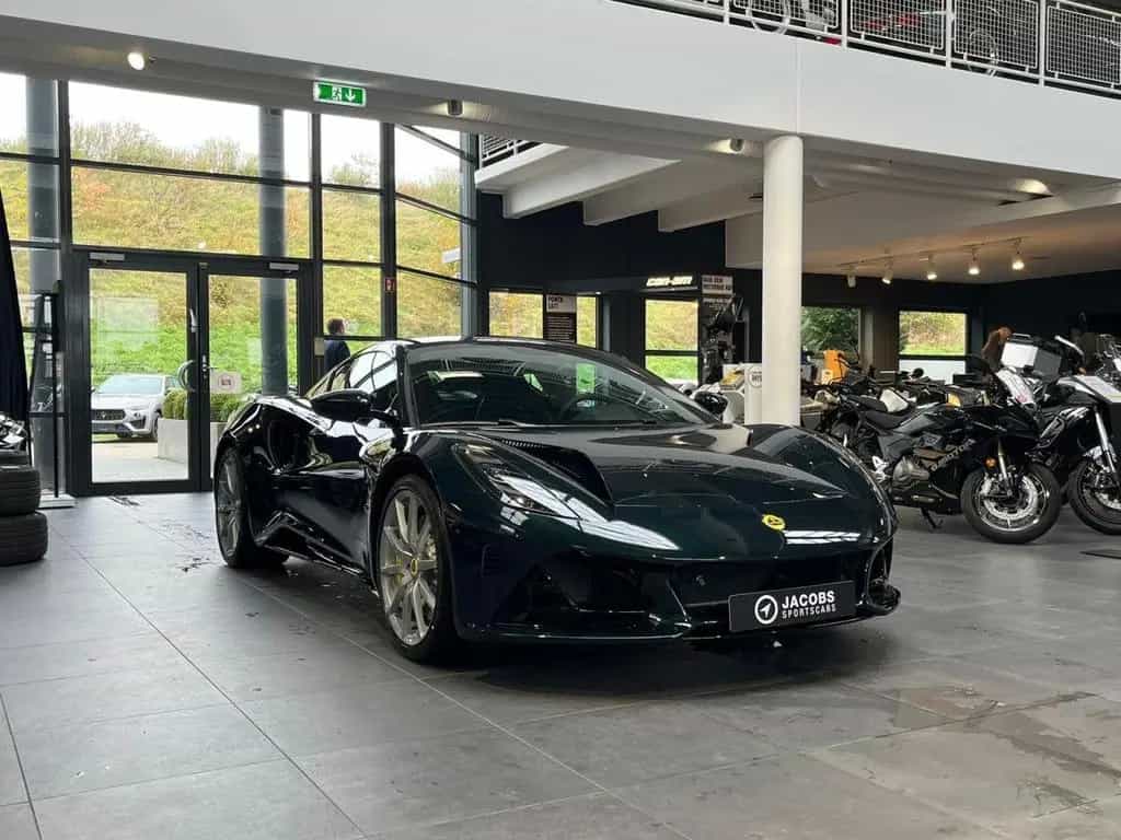 Lotus Emira V6 SE null-photo-2