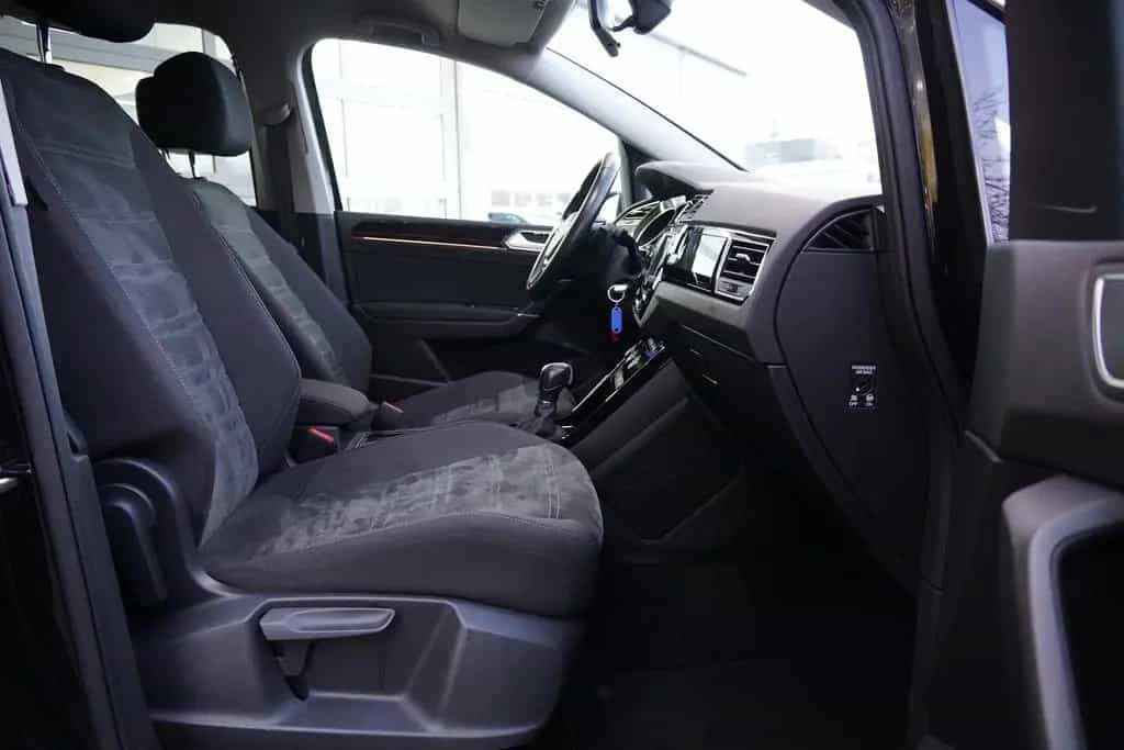 Volkswagen Touran 1.4 TSI DSG Highline LED ACC Standheizung 01/2017-photo-22
