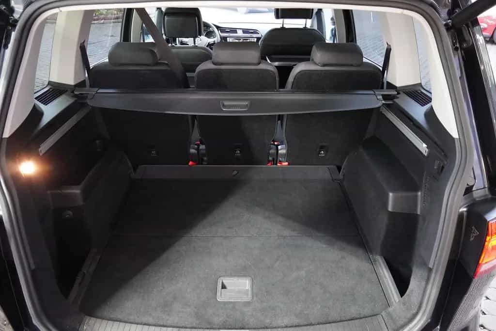 Volkswagen Touran 1.4 TSI DSG Highline LED ACC Standheizung 01/2017-photo-24