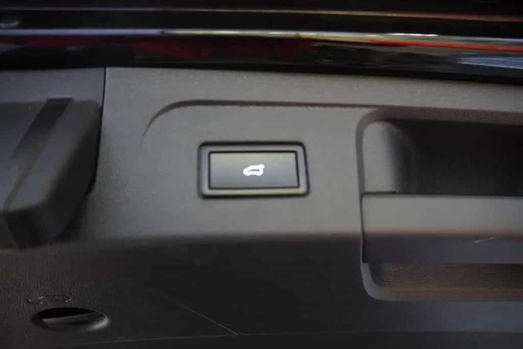 Volkswagen Touran 1.4 TSI DSG Highline LED ACC Standheizung 01/2017-photo-25