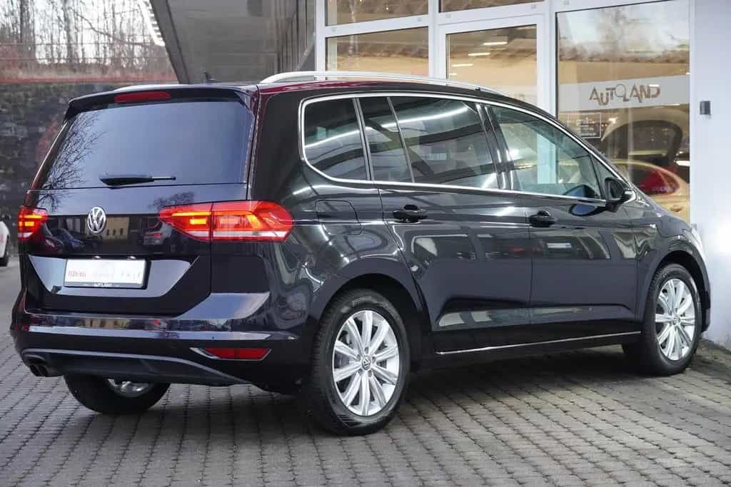 Volkswagen Touran 1.4 TSI DSG Highline LED ACC Standheizung 01/2017-photo-5