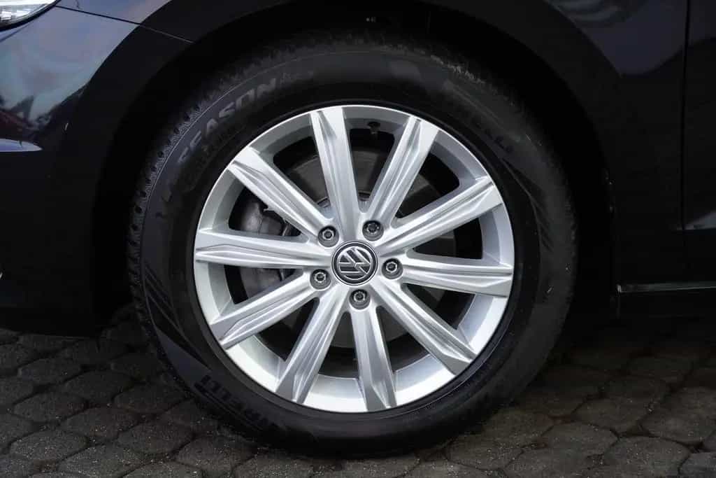 Volkswagen Touran 1.4 TSI DSG Highline LED ACC Standheizung 01/2017-photo-8