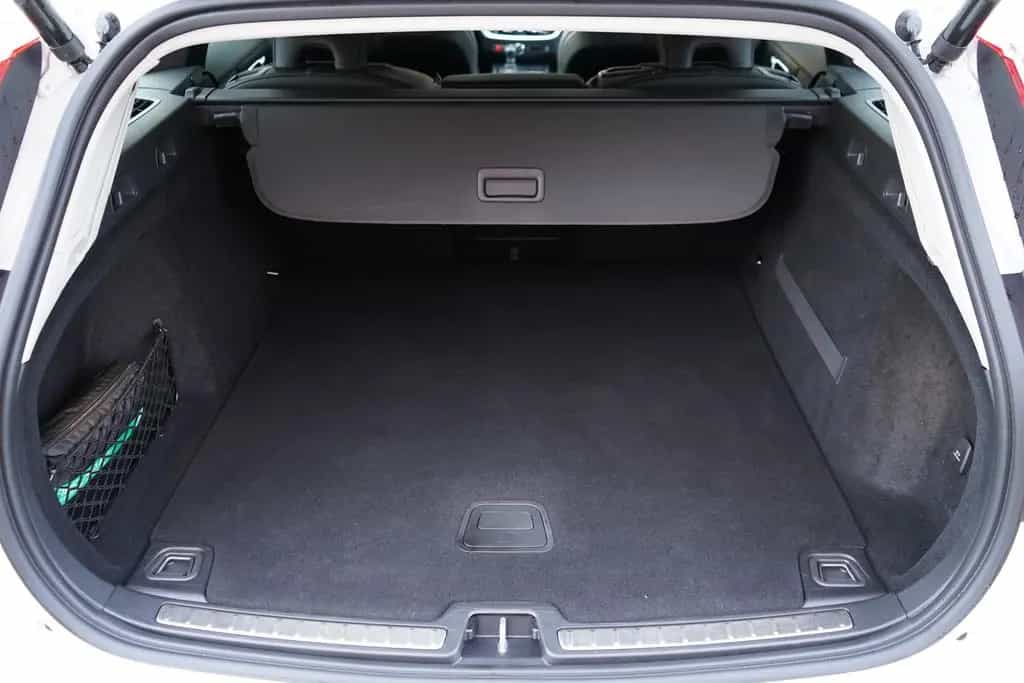 Volvo V60 Kombi 2.0 Inscription LED Navi Tempomat DAB 04/2020-photo-38
