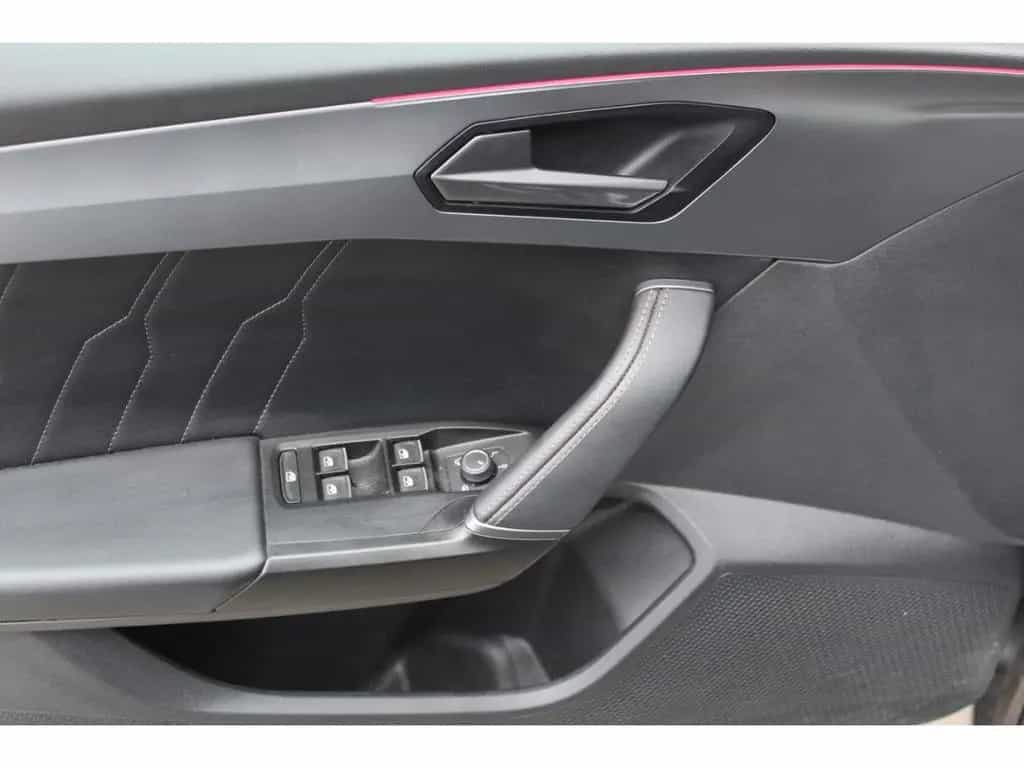 Cupra Leon 2.0 TSI DSG VZ PANO NAVI LED DCC ACC SHZ DA 12/2022-photo-11