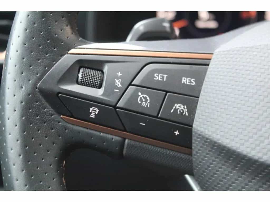 Cupra Leon 2.0 TSI DSG VZ PANO NAVI LED DCC ACC SHZ DA 12/2022-photo-19