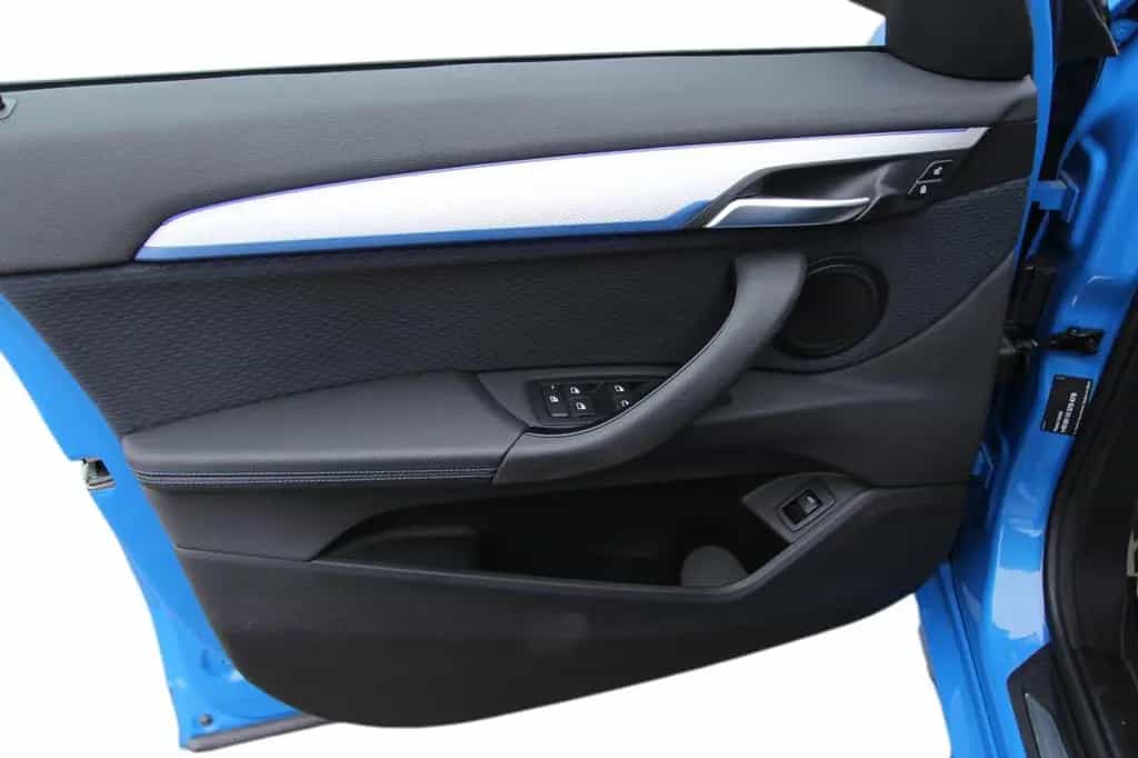 BMW X1 xDrive 18 d M Sport/LED/PDC/AHK/Keyless 09/2019-photo-17