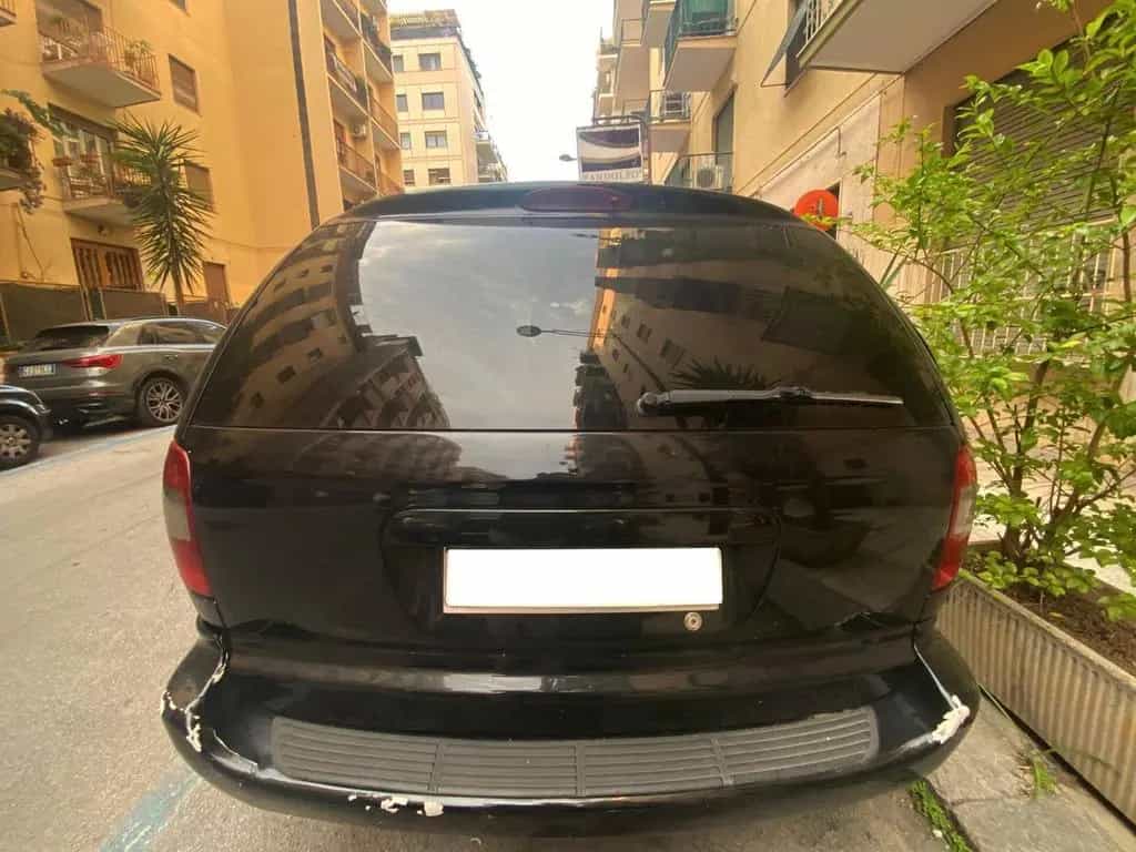 Chrysler Grand Voyager Voyager Grand 2.8 CRD cat Limited Auto 05/2005-photo-4