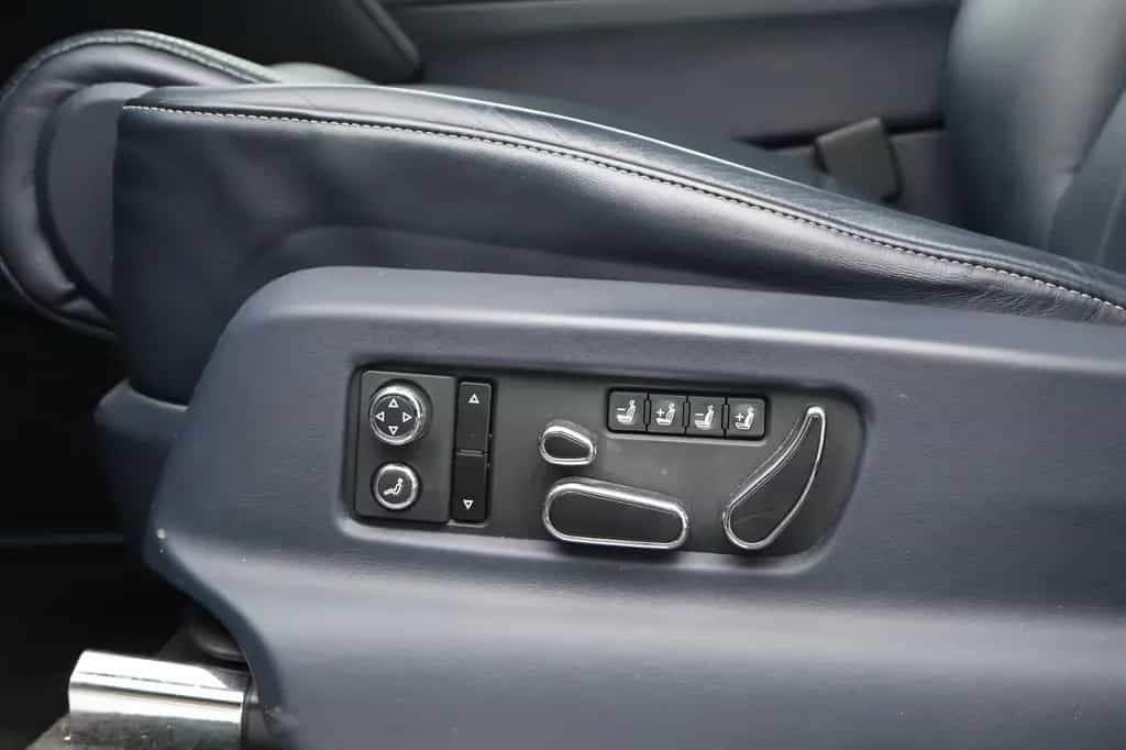 Bentley Bentayga 6.0 W12 4WD/SOFTCLOSE/PANO/LED/MASSAGE 07/2018-photo-14