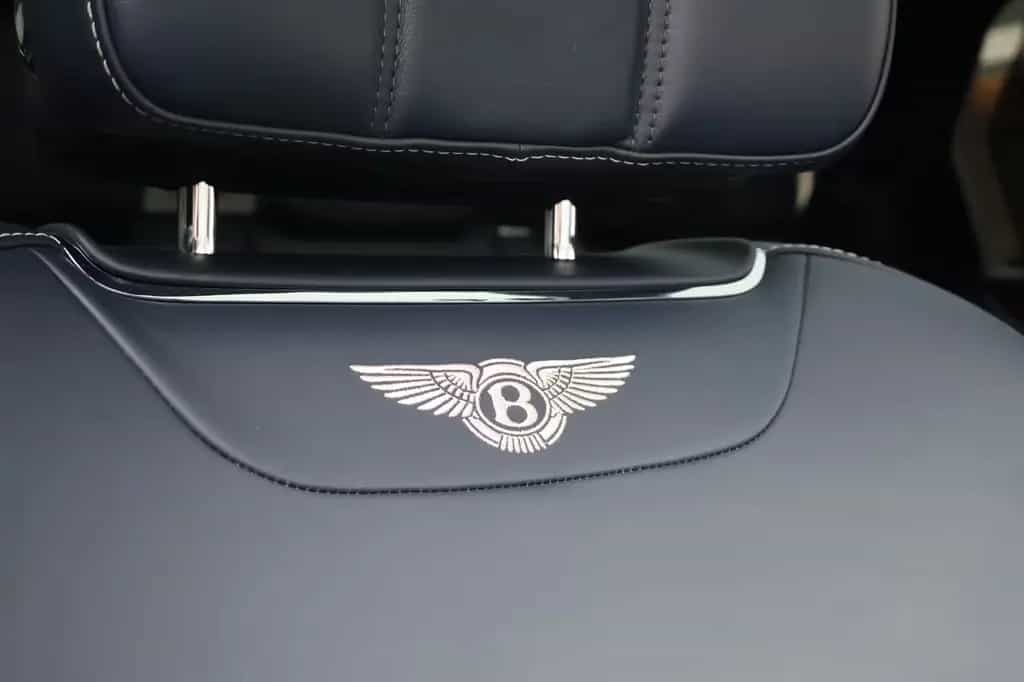Bentley Bentayga 6.0 W12 4WD/SOFTCLOSE/PANO/LED/MASSAGE 07/2018-photo-21