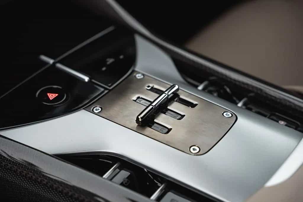Ferrari Purosangue V12 DCT 4WD 12/2023-photo-37