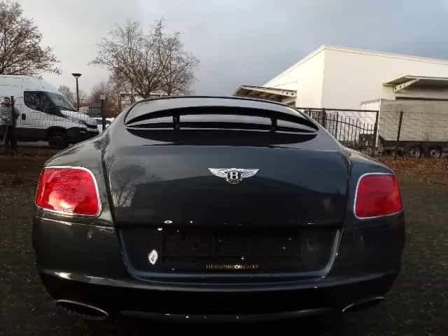 Bentley Continental GT 6.0 W12 Speed Mulliner Kamera ACC 03/2013-photo-9