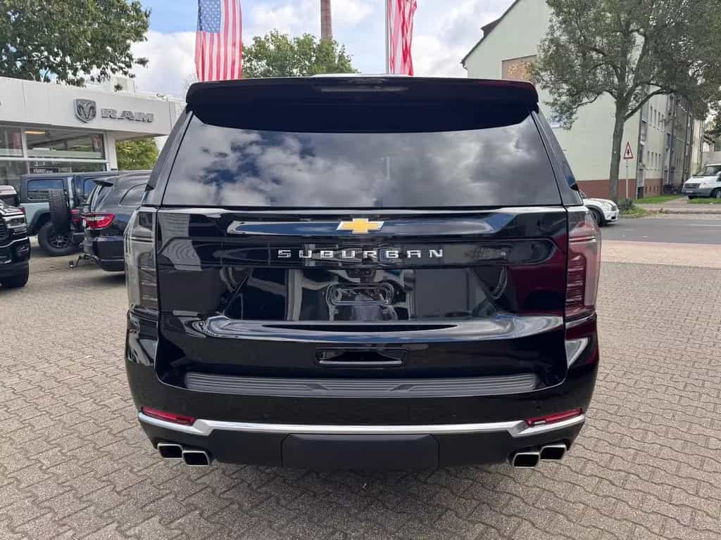 Chevrolet Suburban 6.2l High Country 2026 + 24" + 4 Jahren null-photo-10