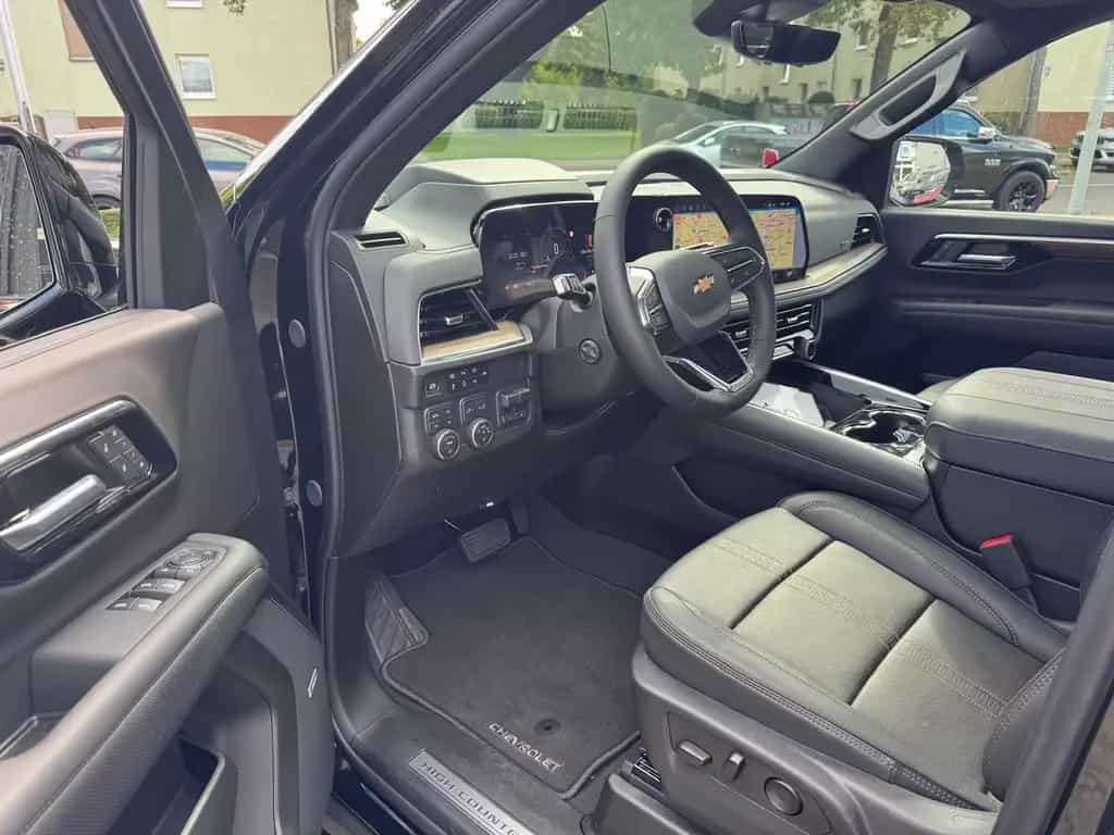 Chevrolet Suburban 6.2l High Country 2026 + 24" + 4 Jahren null-photo-19
