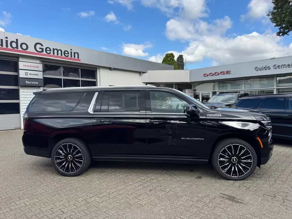 Chevrolet Suburban 6.2l High Country 2026 + 24" + 4 Jahren null-photo-7