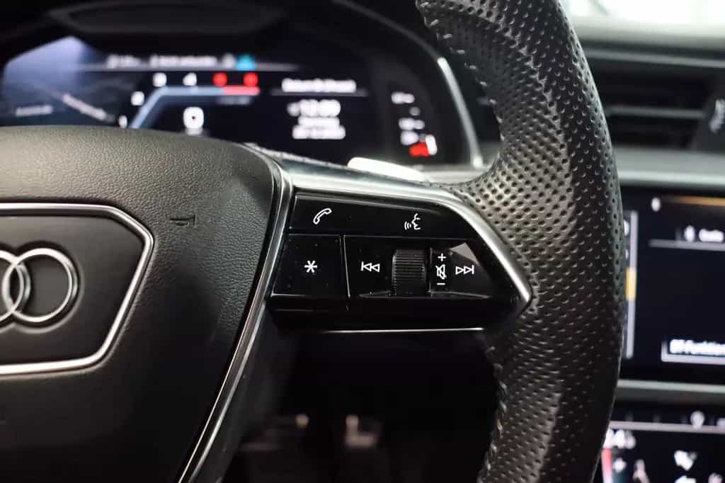 Audi S6 Avant 3.0 TDI quattro HUD*Individuall*21.Zoll 04/2020-photo-17
