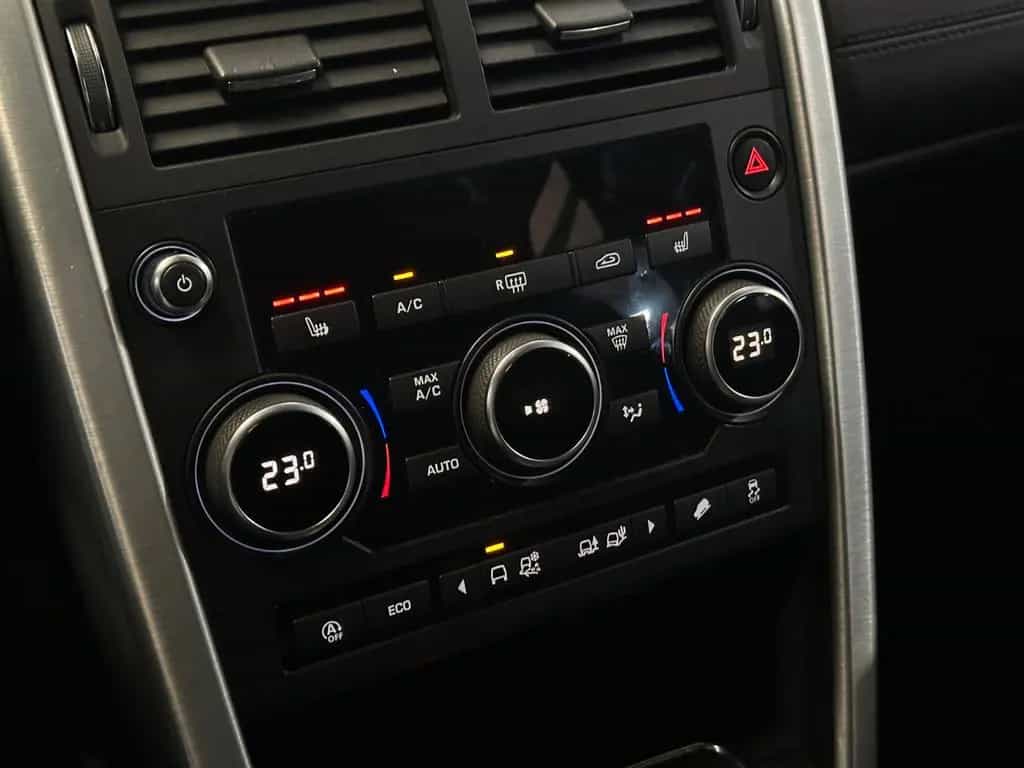 Land Rover Discovery Sport D150 7 SEATS 4WD HSE 05/2019-photo-17
