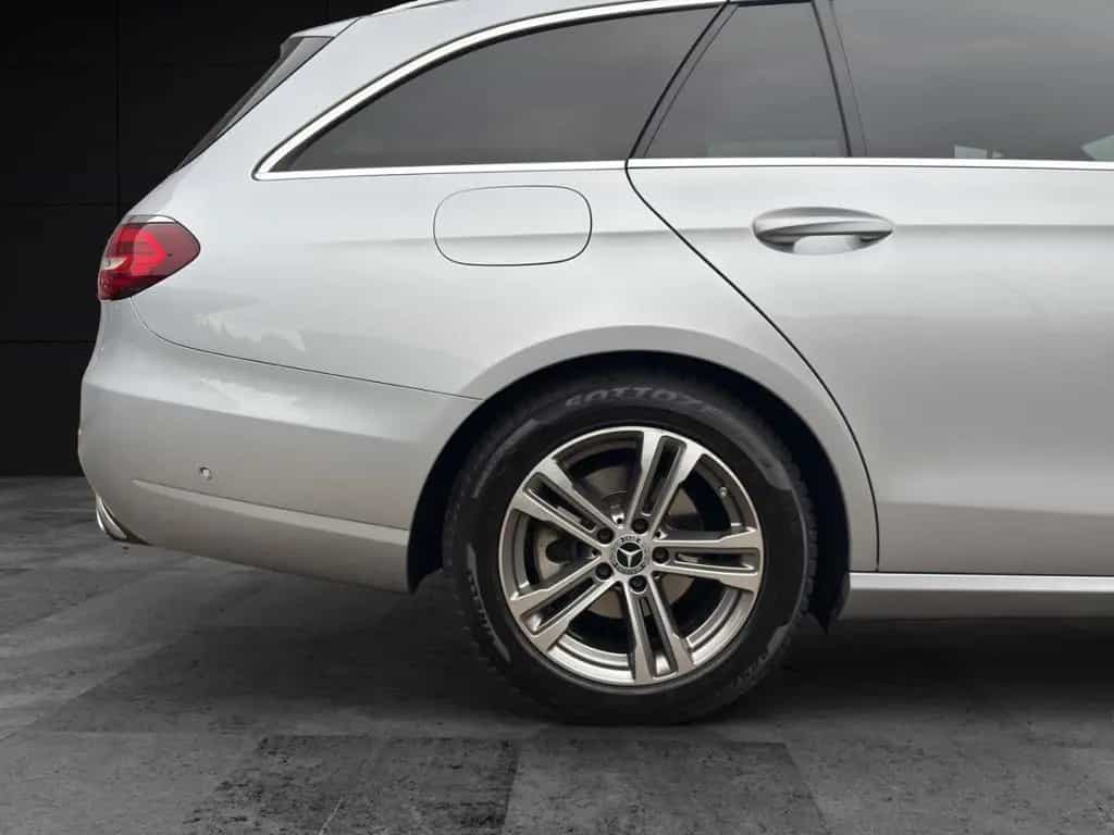 Mercedes-Benz E 200 T Avantgarde DC LED El.Heckklappe Apple Ca 09/2022-photo-32