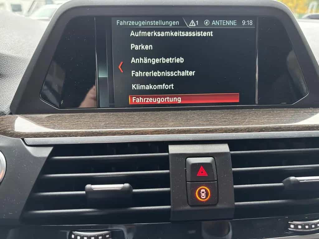 BMW X3 xDrive 20 d xLine AHK NAVI SPURHALTE HUD LED 03/2019-photo-12