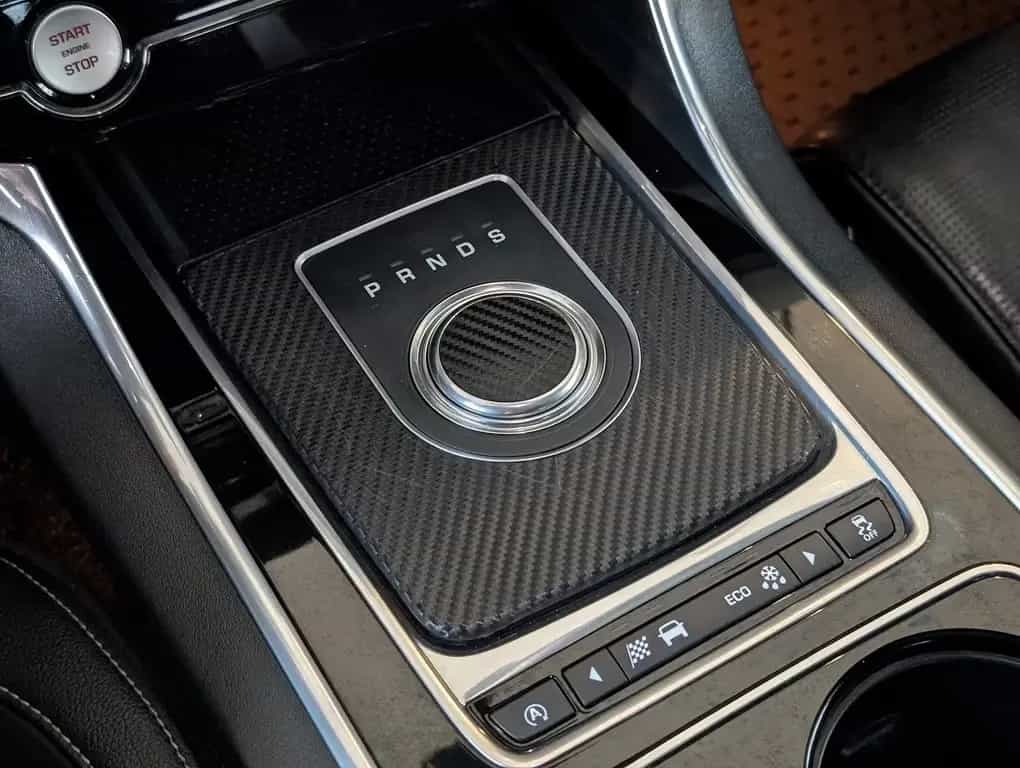 Jaguar XE 25t R-Sport AWD KAMERA Sitzheiz. PANORAMA 01/2017-photo-17