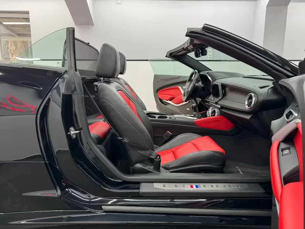Chevrolet Camaro 6.2 2SS ZL1 Cabrio/Leder Rot/Memory/HUD 07/2019-photo-17