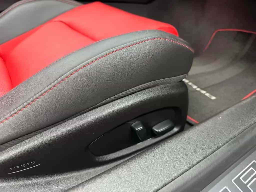 Chevrolet Camaro 6.2 2SS ZL1 Cabrio/Leder Rot/Memory/HUD 07/2019-photo-20