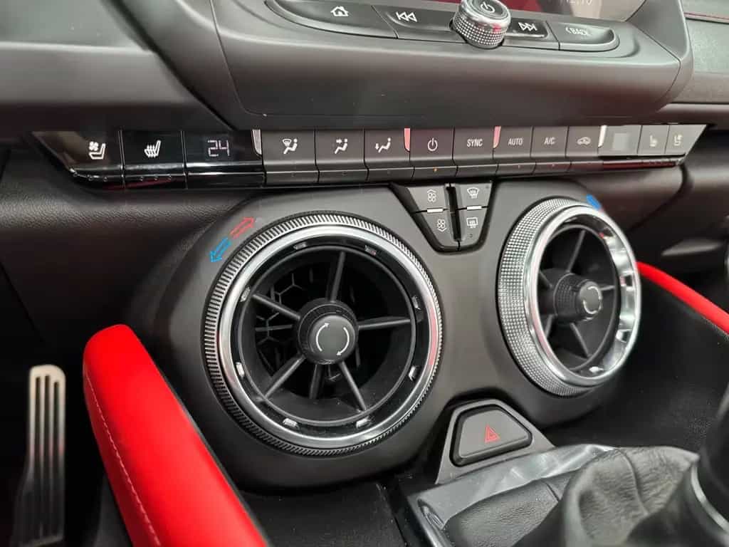 Chevrolet Camaro 6.2 2SS ZL1 Cabrio/Leder Rot/Memory/HUD 07/2019-photo-42