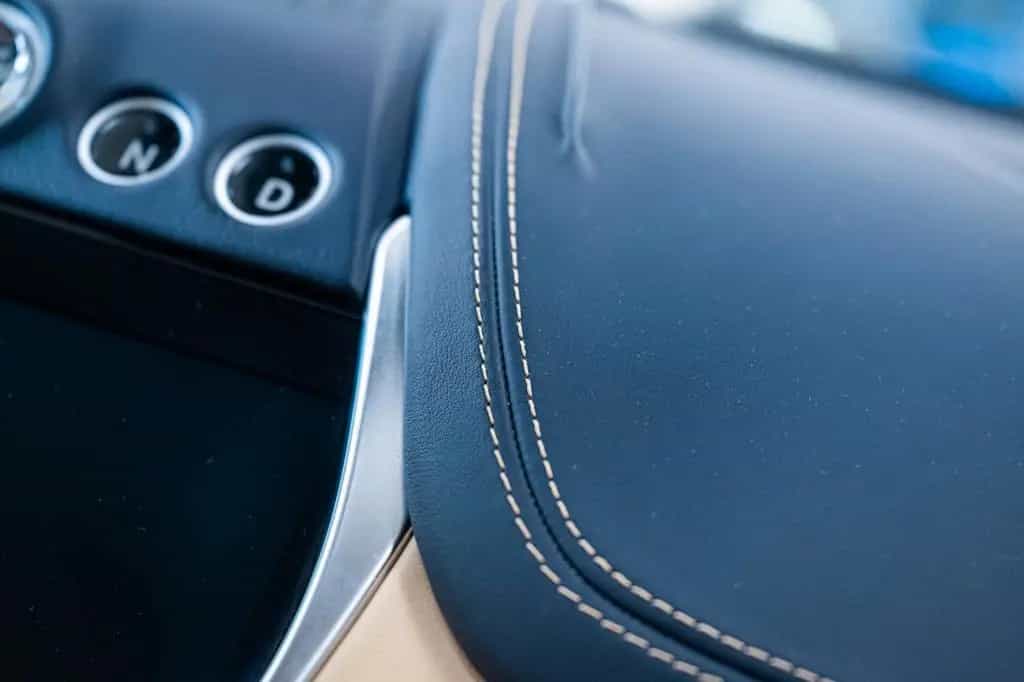 Aston Martin DBX | 4.0 V8 | First Owner | Concours Blue | 02/2021-photo-12
