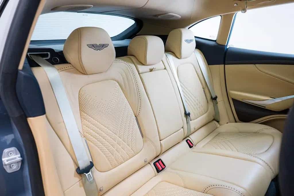 Aston Martin DBX | 4.0 V8 | First Owner | Concours Blue | 02/2021-photo-13