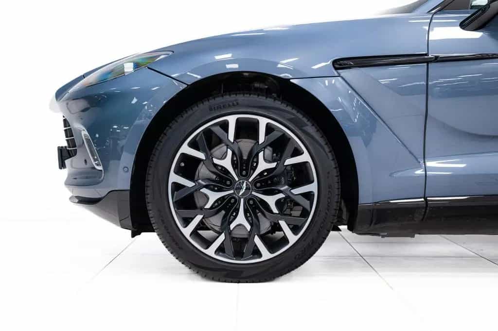 Aston Martin DBX | 4.0 V8 | First Owner | Concours Blue | 02/2021-photo-20