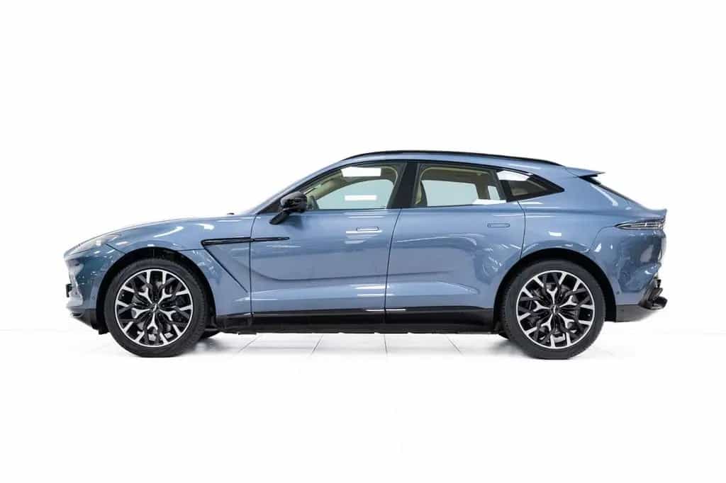 Aston Martin DBX | 4.0 V8 | First Owner | Concours Blue | 02/2021-photo-21