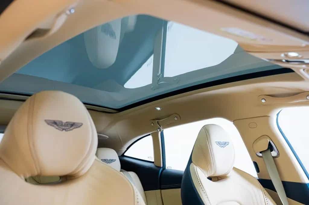 Aston Martin DBX | 4.0 V8 | First Owner | Concours Blue | 02/2021-photo-8