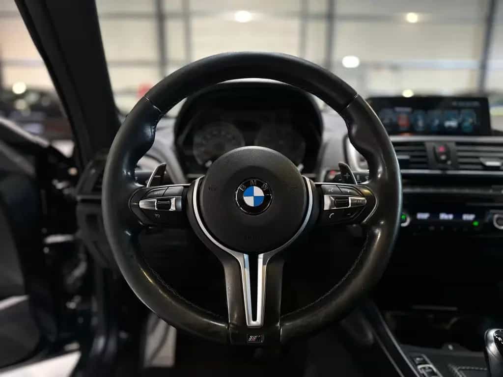 BMW M2 Coupé DKG / Navi / M-drivers Package 07/2017-photo-13