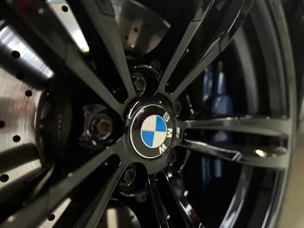 BMW M2 Coupé DKG / Navi / M-drivers Package 07/2017-photo-23